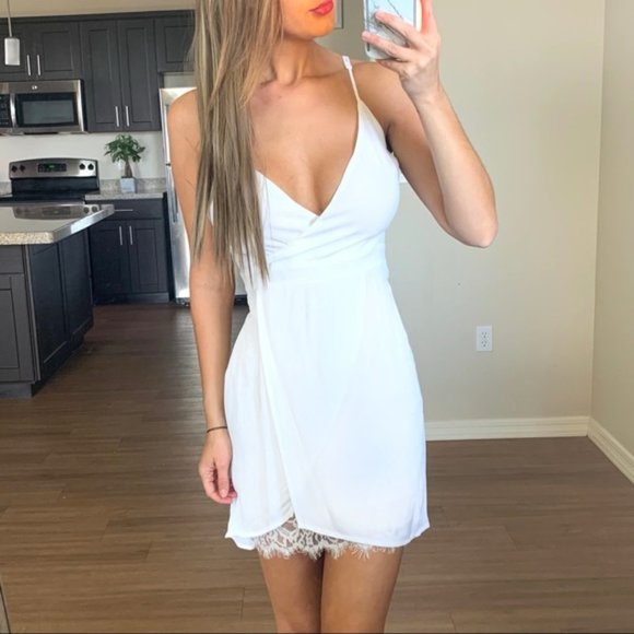 Anthropologie Dresses & Skirts - New Anthropologie White Lace Wrap Dress